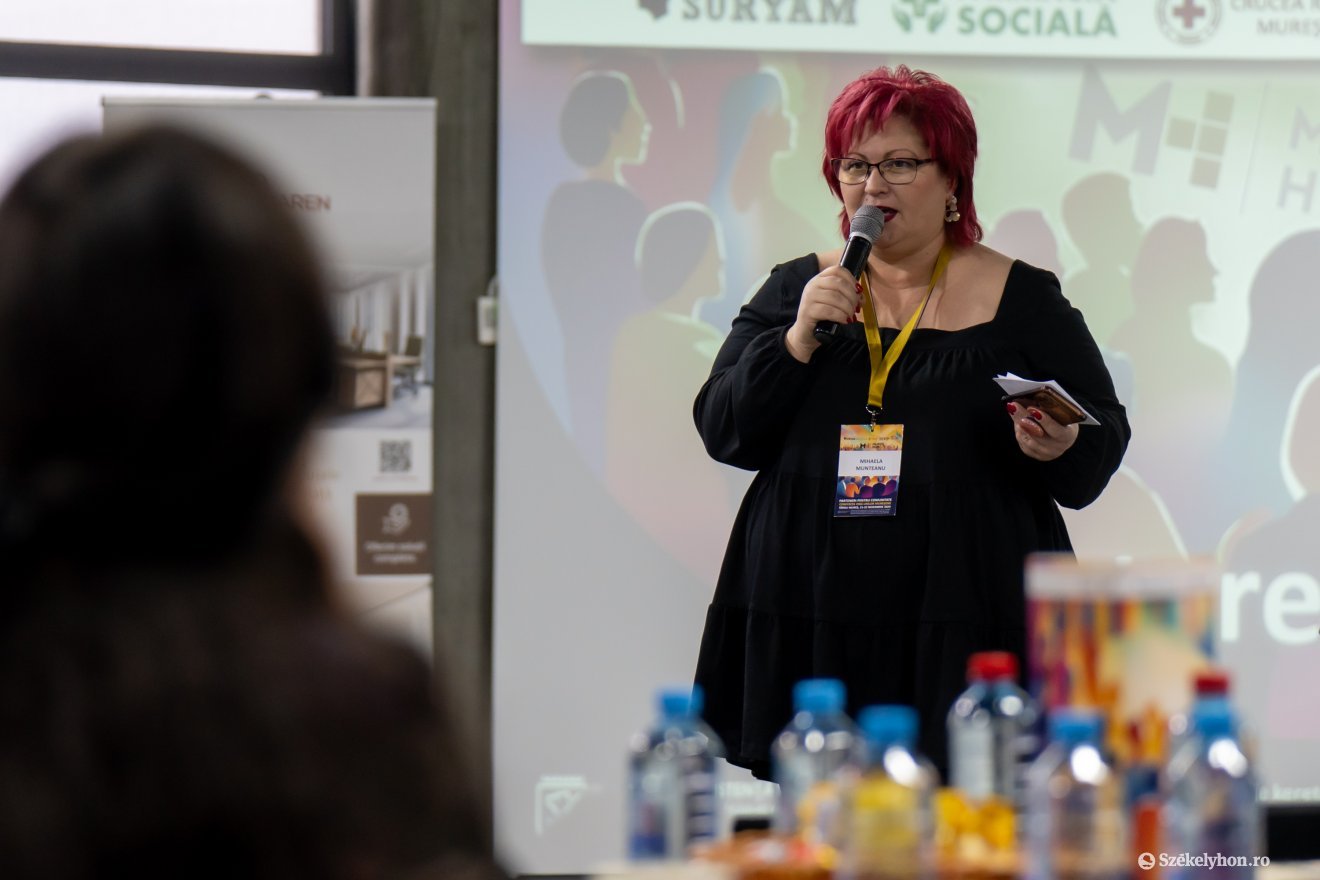 A szociális szolgáltatásokat nyújtó nem kormányzati szervezetek szövetségének (FONSS) vezetője, Mihaela Munteanu •  Fotó: Haáz Vince