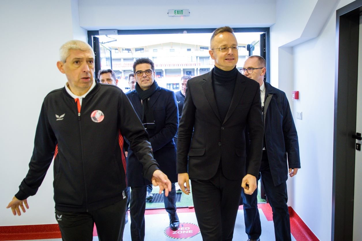 Kedves vendégek a labdarúgó akadémián •  Fotó: Pál Zoltán/FK Csíkszereda