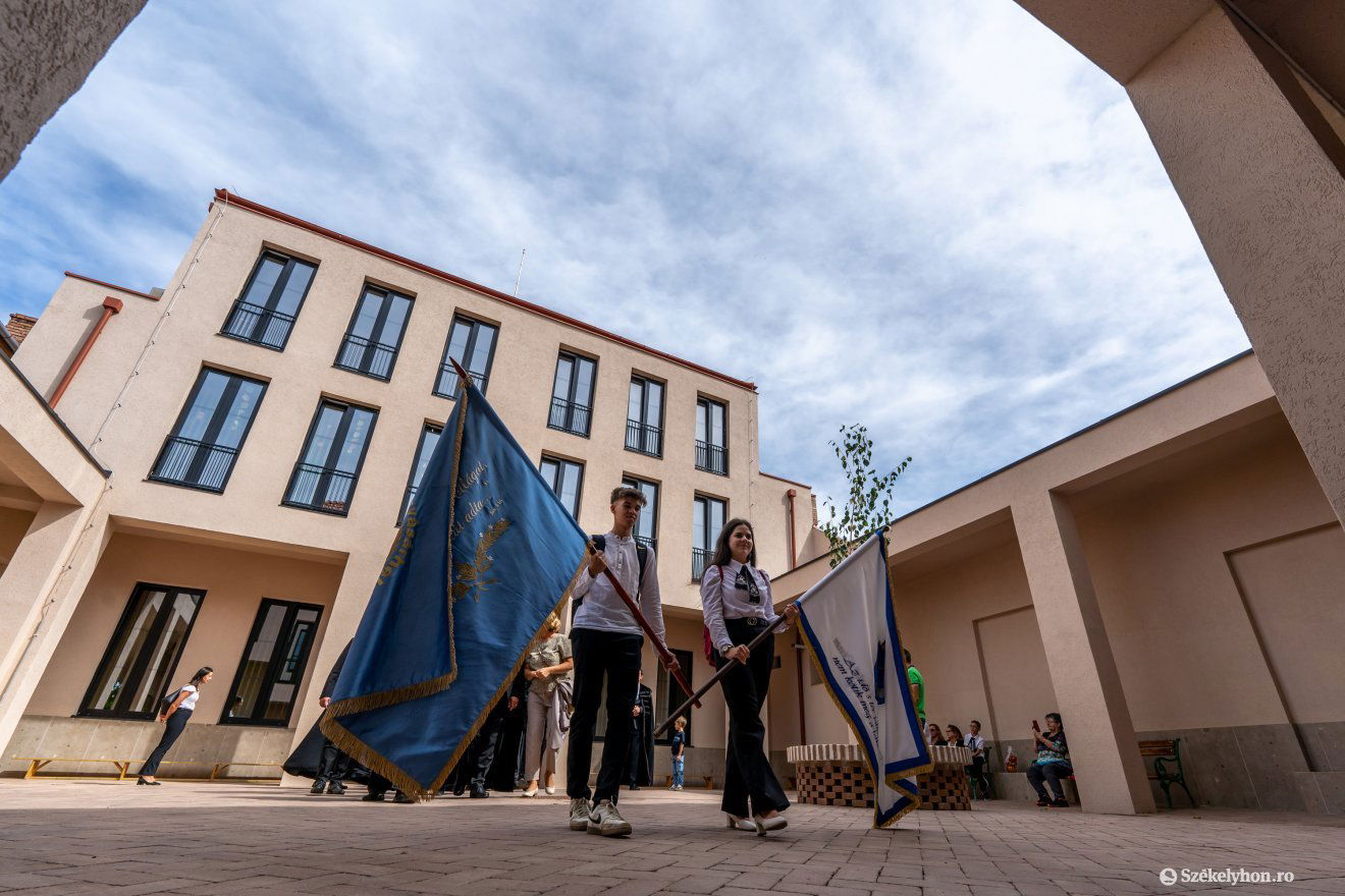 Tavaly nyitotta meg kapuit a Református Kollégium Horea utcai épülete, ahol idén márciusig volt portaszolgálat •  Fotó: Haáz Vince