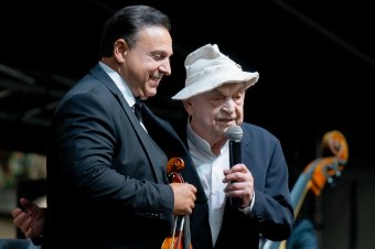 Bodrogi Gyulával és Mága Zoltánnal ünnepelt a marosvásárhelyi közönség