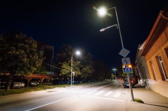 Hiába az intelligens világítás, ha a közlekedők nem tartják be a szabályokat