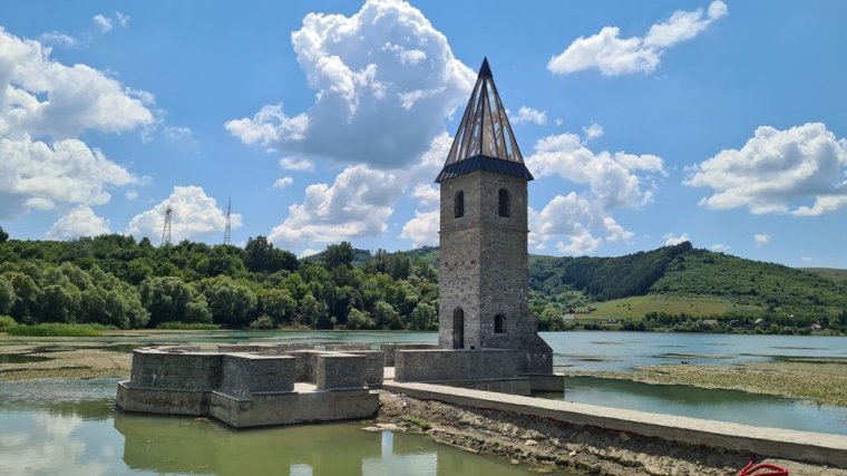 Felszentelik az Összetartozás templomát Bözödújfaluban