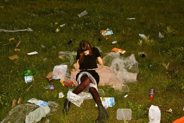 A közömbösség okozta rombolás egy diáklány díjnyertes fotóin