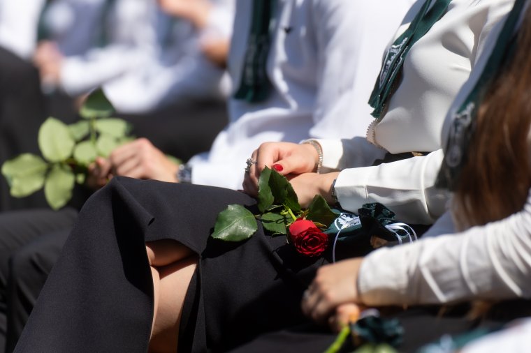 Mint egy kisebb lakodalom: egyre drágább ünneppé válik a ballagás