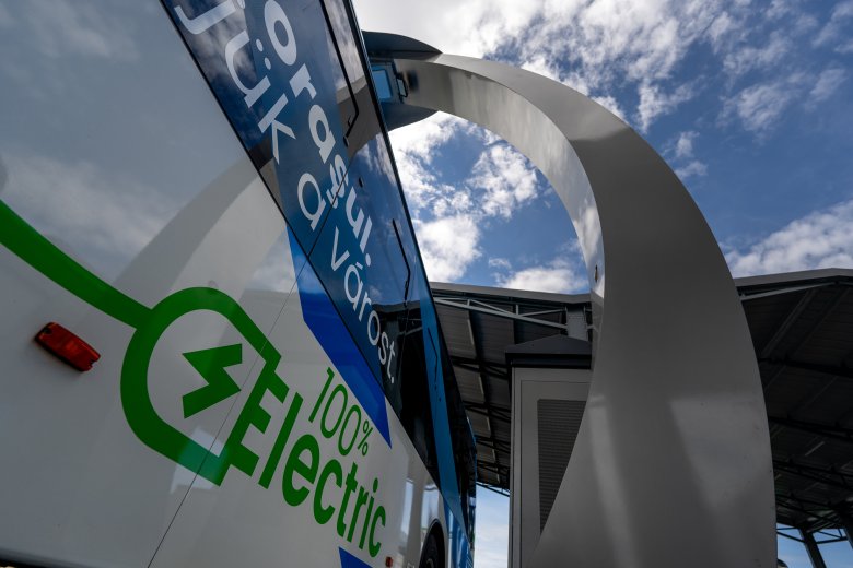 Elektromos töltőállomásokról mondtak le Székelyudvarhelyen
