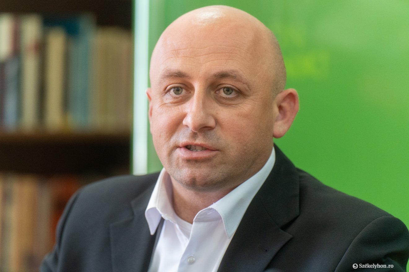 Tóth Sándor nyárádszeredai polgármester •  Fotó: Haáz Vince