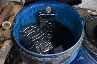 Engedélyekkel nem rendelkező autóbontóra csaptak le a hatóságok