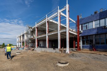 Gazdasági szakértő: a következő két évben a beruházások felgyorsítása a növekedés kulcsa