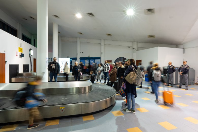 Új kézipoggyász-ellenőrző rendszert vezettek be a marosvásárhelyi repülőtéren