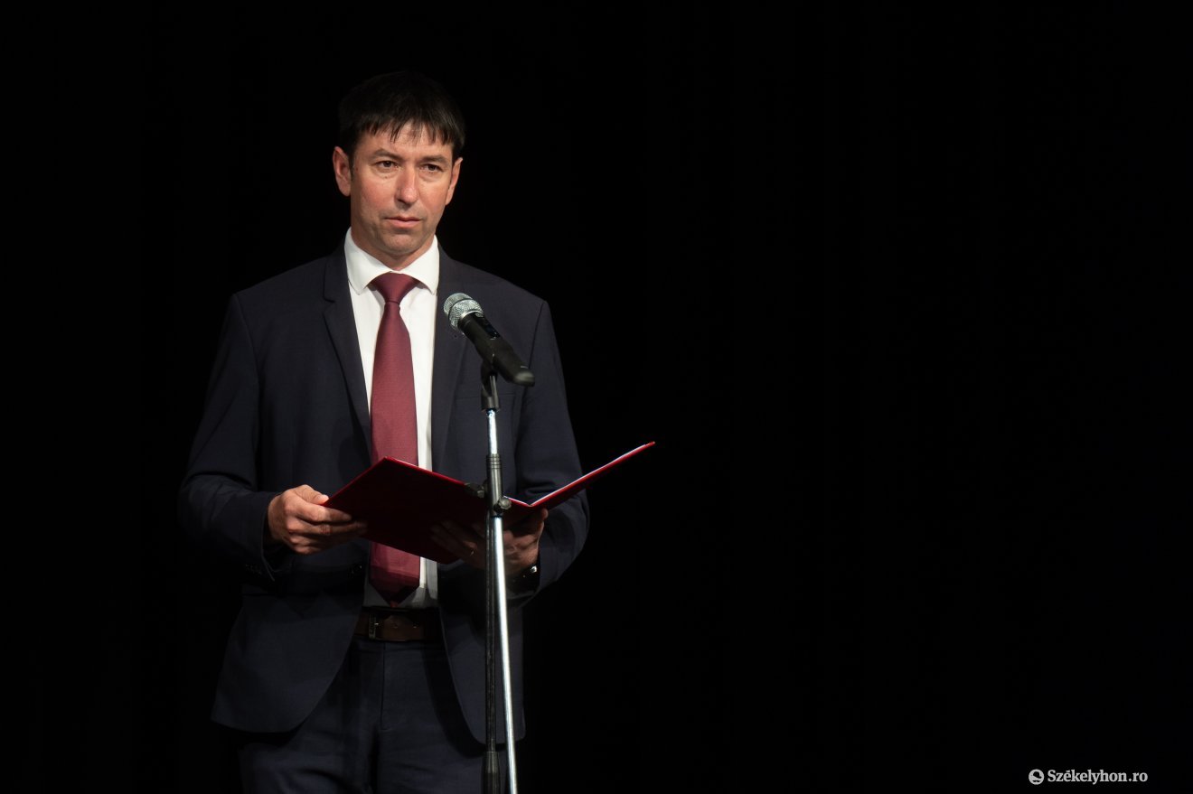 Antal Levente Mihály, Maros megye helyettes főtanfelügyelője a kreativitás fontosságát hangsúlyozta •  Fotó: Haáz Vince