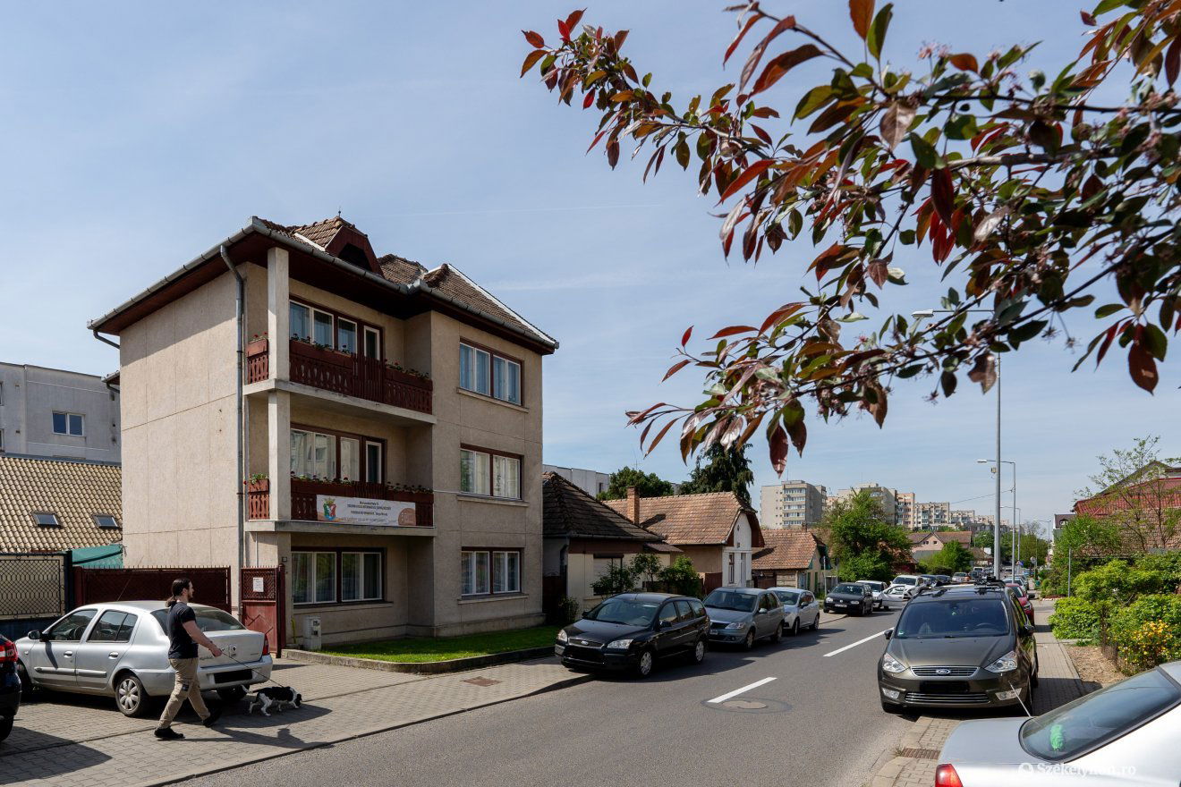 A Tulipán utcai református imaház és parókia •  Fotó: Haáz Vince