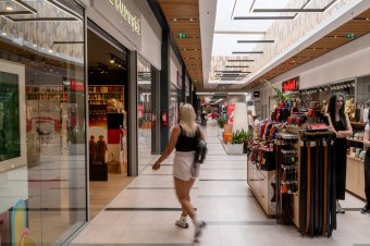 Részben bezárták, átalakították, majd újranyitották Marosvásárhely első bevásárlóközpontját