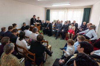 Építkezni akar a frissen beiktatott lelkész házaspár