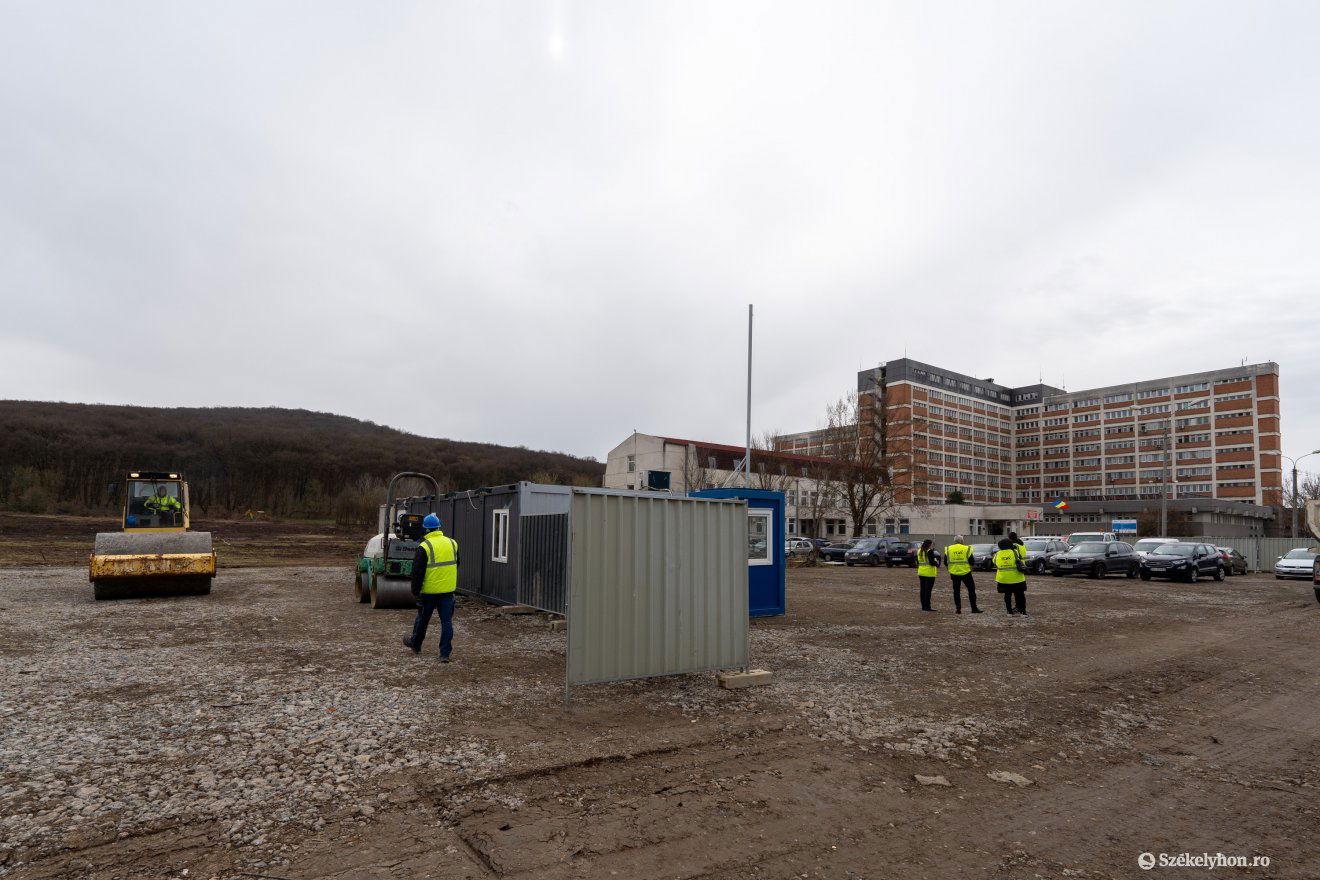 Itt épül az égési sérülteket kezelő központ •  Fotó: Haáz Vince