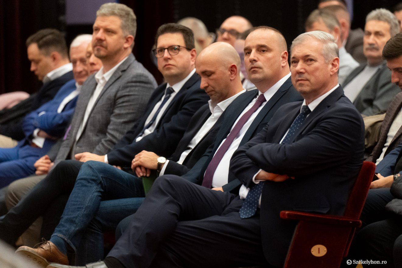 Akik az első sorban ültek •  Fotó: Haáz Vince