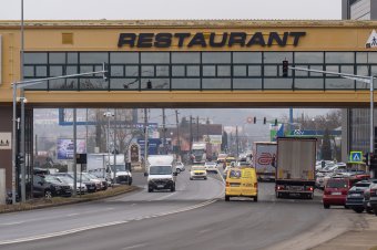 Betonelválasztókkal előznék meg a baleseteket