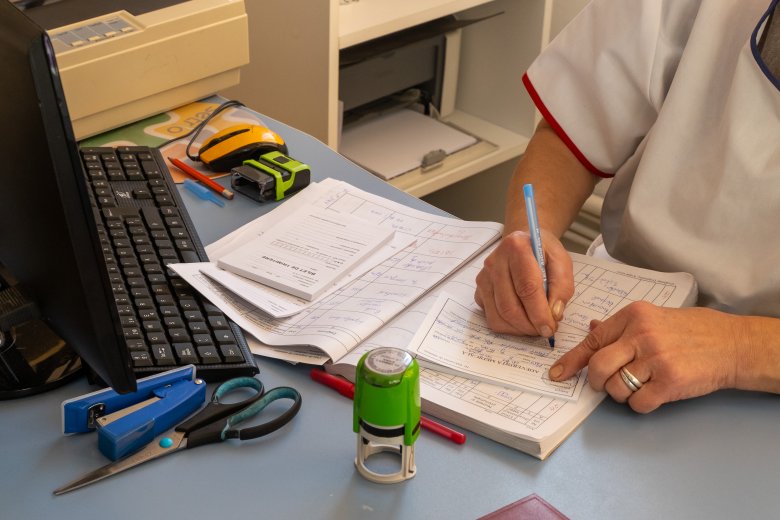 Mennyivel egyszerűbb lenne, ha a beteg a telefonján követhetné, hogy orvosa megtekintette-e az eredményeit