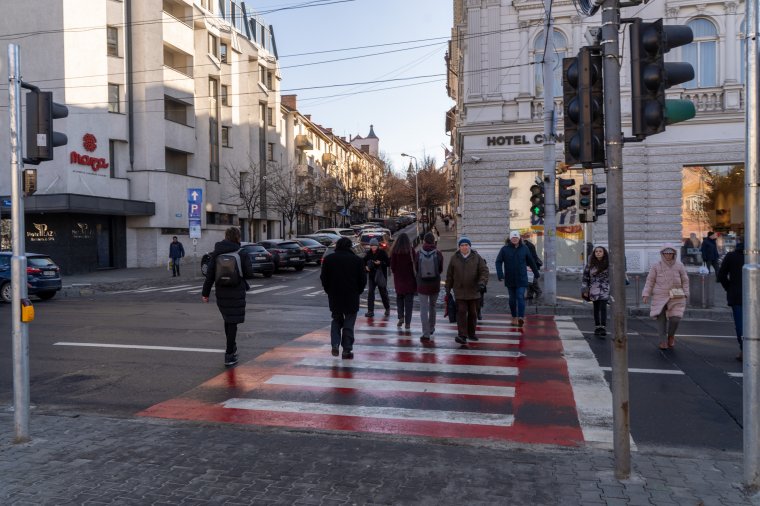 Gyalogosok a rendőrök célkeresztjében