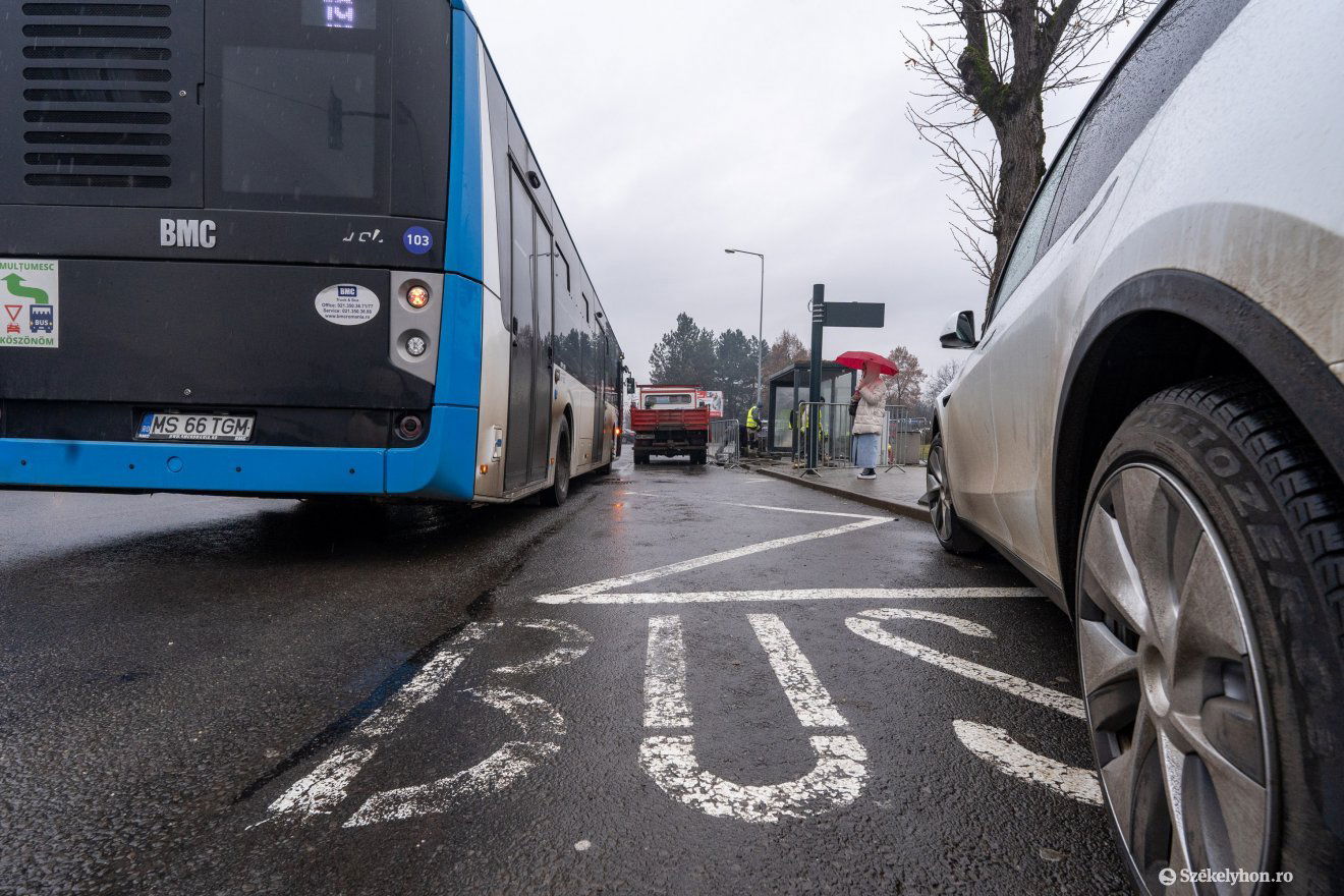 Véget vetnének a helytelenkedésnek. A  P+R típusú létesítmények a szabálytalan parkolást is visszaszorítanák •  Fotó: Haáz Vince