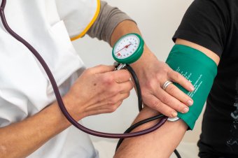 Perrel fenyegetőznek a háziorvosok, az egészségbiztosító szerint kerülni kellene a konfliktust