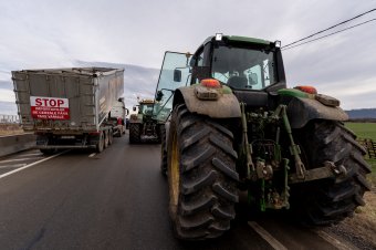 Miközben országszerte tüntetnek a gazdák, Hargita megyében megfontoltságra intenek
