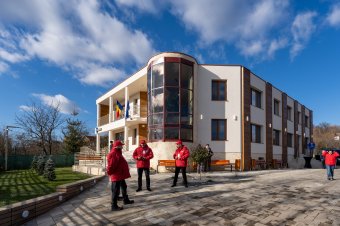 A szenvedélybetegek támogatása még gyerekcipőben jár – terápiás központ nyílt Marosvásárhelyen