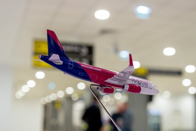 A légi közlekedést sem kímélik a növekvő költségek, gépeket von ki Romániából a Wizz Air