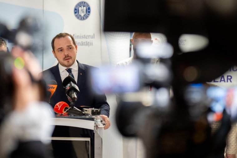 Rogobete: semmi köze sem volt a valósághoz a megrendelt oltásmennyiségnek, jelenleg nincs pénzünk a kifizetésére