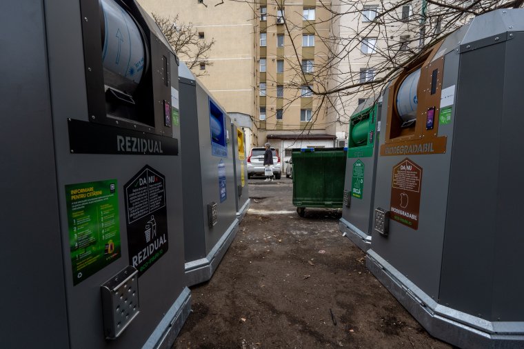 Bár vannak már működő okoskukák Marosvásárhelyen, a régieket szívesebben használják a lakók