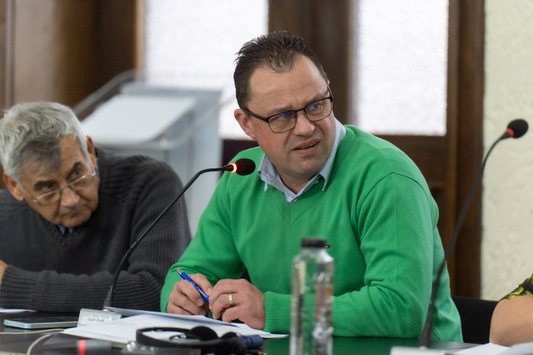 Orvvadászat miatt indítottak vizsgálatot ellene, lemondásra kényszerült a marosvásárhelyi RMDSZ-es önkormányzati képviselő