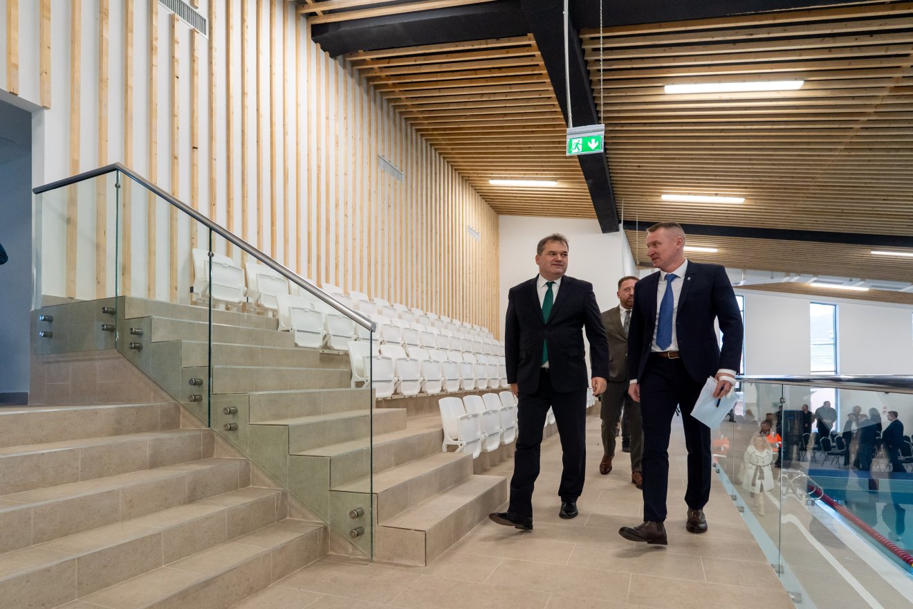 Bejárták a tanuszodát &bullet;  Fotó: Haáz Vince