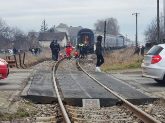 Vonat gázolt halálra egy nőt Szászrégenben