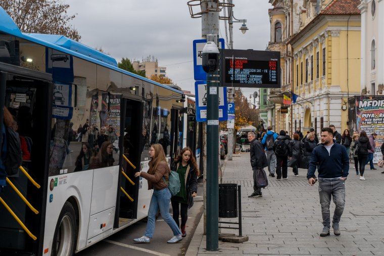 Marosvásárhelyen egyre többen használják a tömegközlekedést