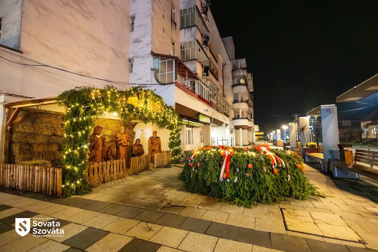 Szovátán is készülnek az ünnepre •  Fotó: Szovátai polgármesteri hivatal