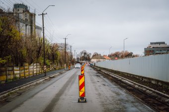 Útfelújítás miatt elköltöztették a buszmegállót is
