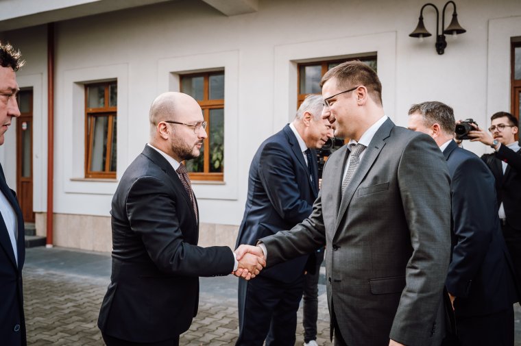 A szabadságharc hősei előtt tisztelgett Gulyás Gergely Marosvásárhelyen