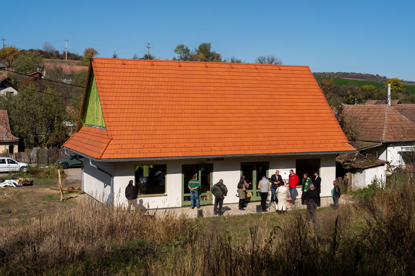 Közösségi házat épít a Caritas Csejden, a cél a helybéli, hátrányos helyzetű gyerekek fejlődése •  Fotó: Haáz Vince