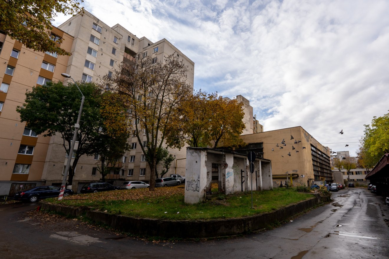 Kihasználatlan hely, miközben nincs ahova parkolni •  Fotó: Haáz Vince