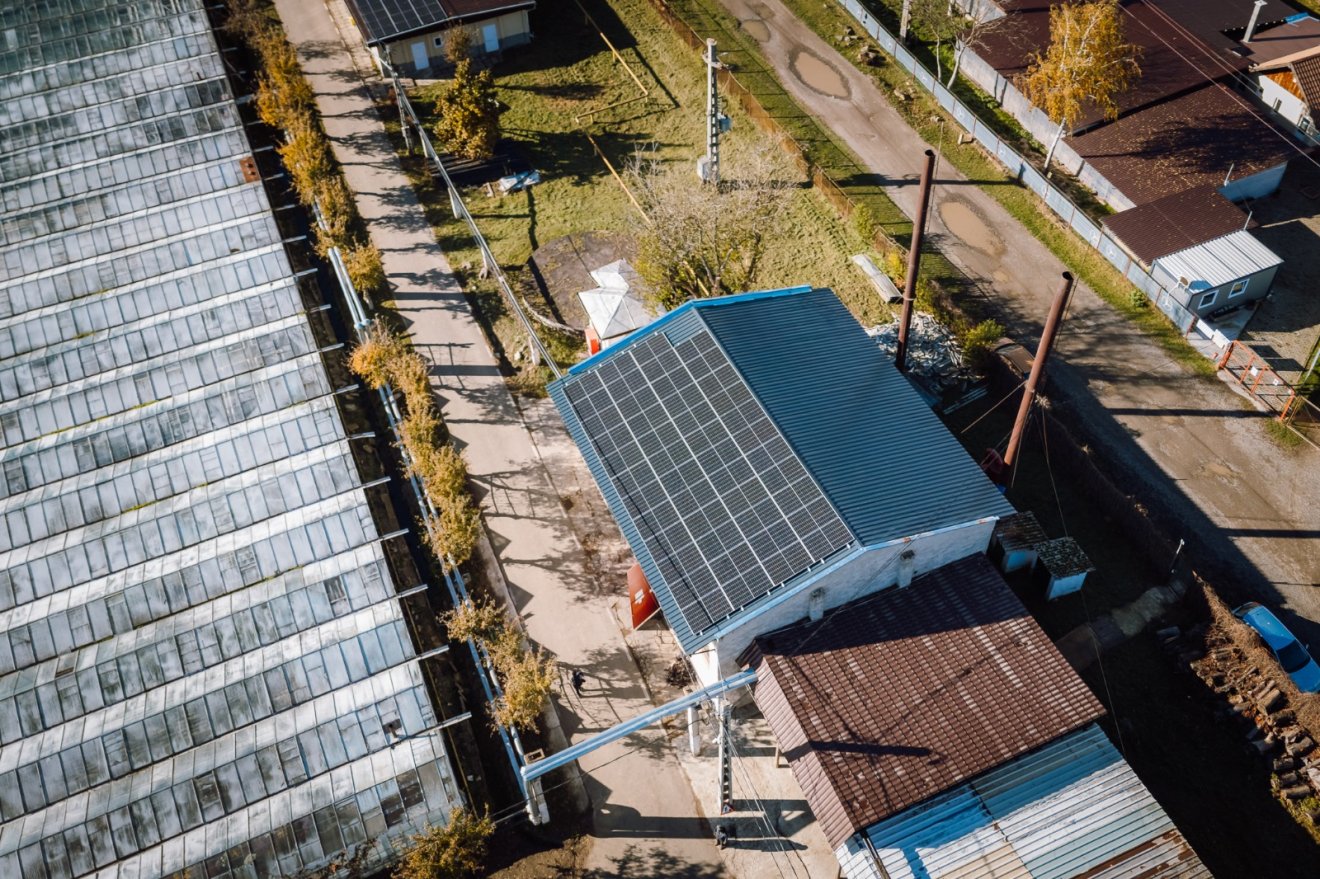 Napelemeket is szereltek •  Fotó: Soós Zoltán közösségi oldala