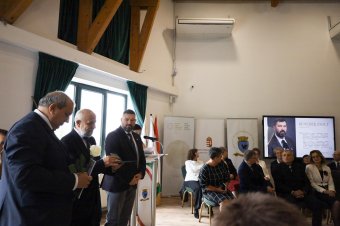 „Nem csak az én munkám” – Ezüstgyopár-díjjal ismerték el Benedek Zsolt iskolaigazgatót