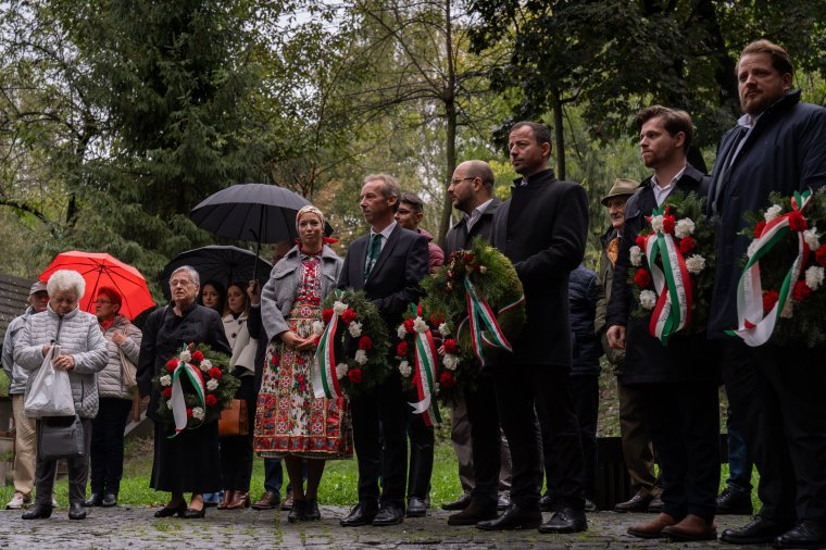 A hit vesszővé változtatta az osztrák pontot – Marosvásárhely is emlékezett az aradi vértanúkra