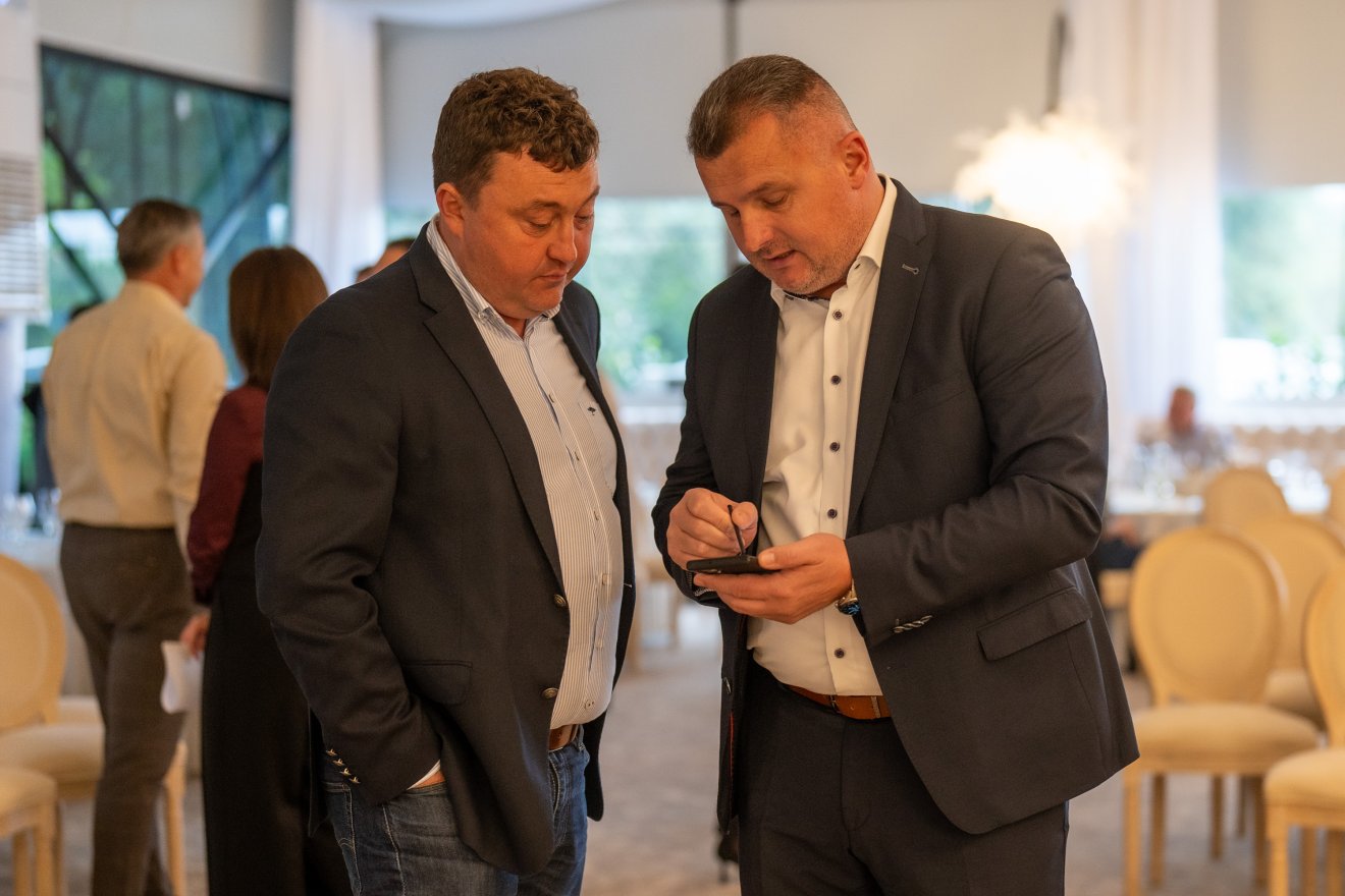 Novák Levente szenátor és Kozma Barna marossárpataki polgármester •  Fotó: Haáz Vince