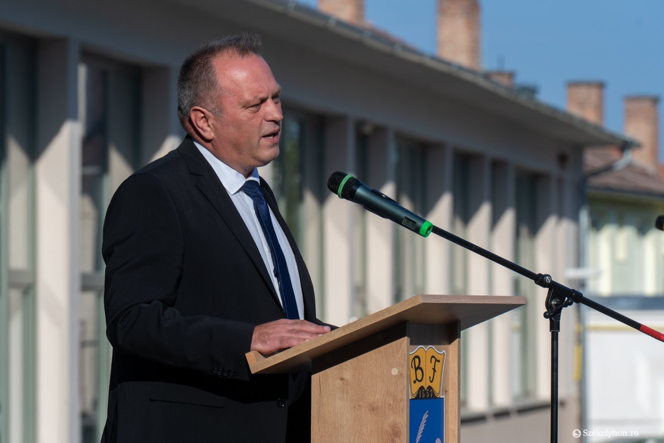 Hajdú Zoltán: egy ilyen reformmal kapcsolatos döntést csak szeptember elején, alapos egyeztetés után hozhat meg az iskola &bullet;  Fotó: Haáz Vince