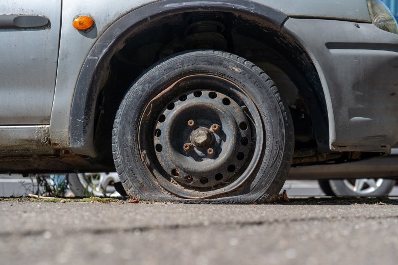 Több ezer autót minősítettek balesetveszélyesnek a szakemberek