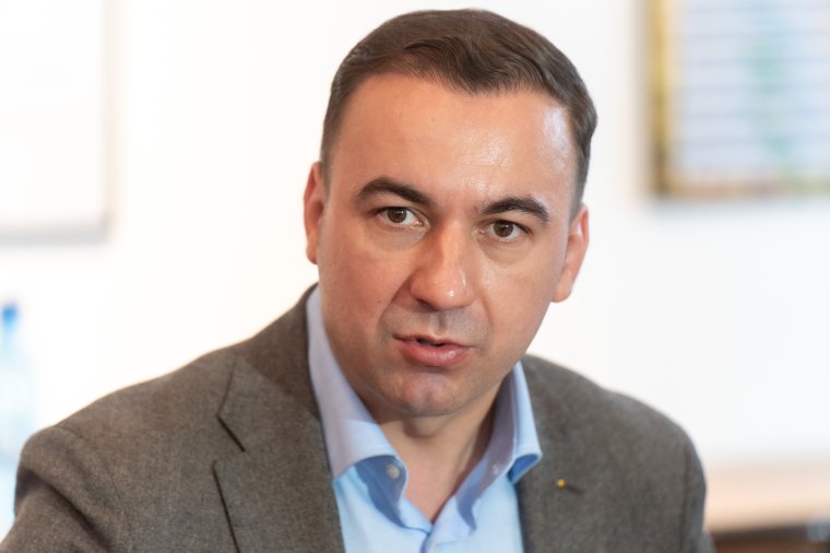 Több mint tízezer háztartásban nincs áram, a fagy miatt jelentősen nő a gázfogyasztás