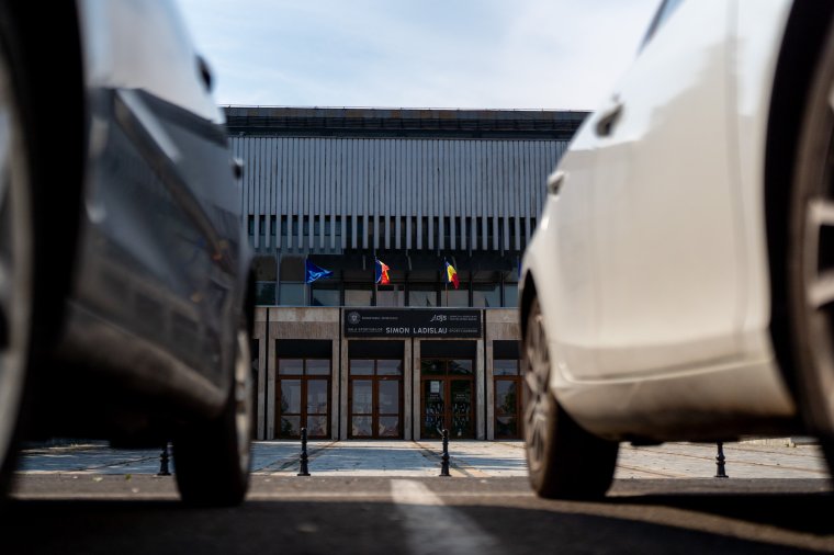 Nőtt a forgalomba helyezett autók száma, de kevesebb az új jármű, mint egy éve