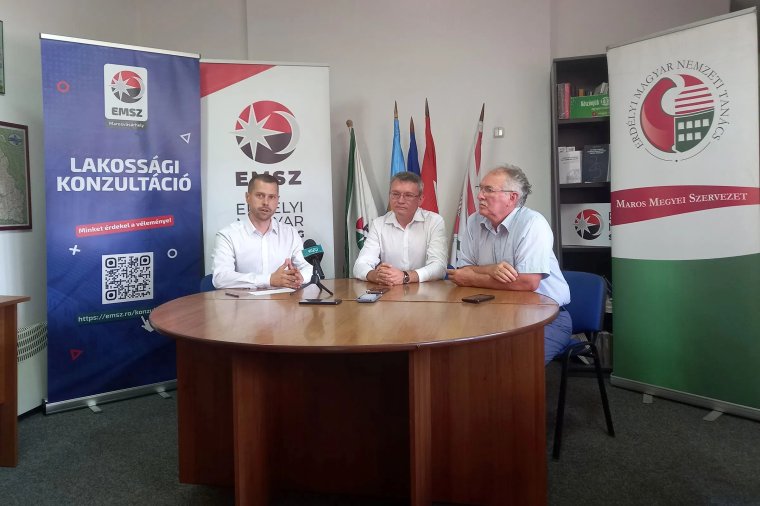 A tájékoztatásban és a levélszavazatok célba juttatásában segítenek