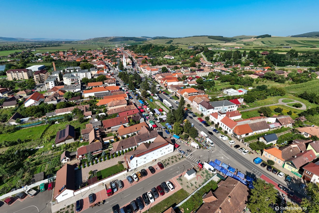 város
