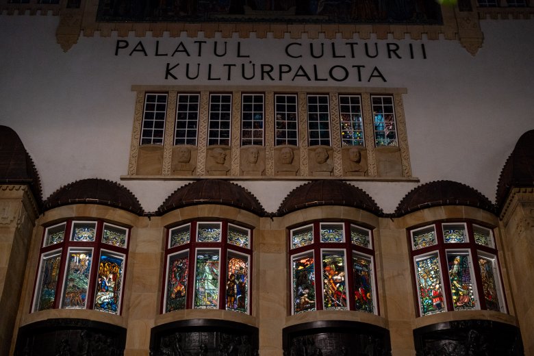 Egy „tégla” Márk házikójához – Jótékonysági estet szerveznek a marosvásárhelyi Kultúrpalotában