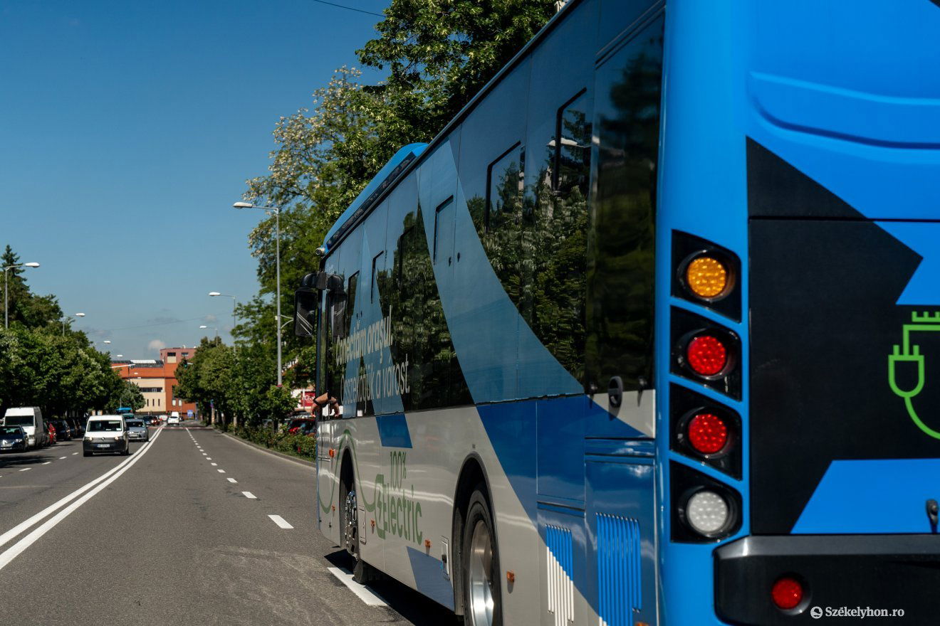 Nyáron kiválóan teljesítenek az elektromos buszok, télen viszont több a probléma •  Fotó: Haáz Vince
